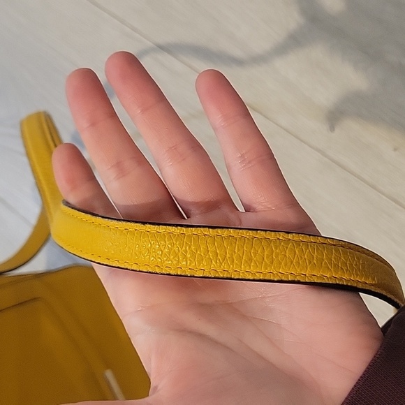 Kate Spade Purse - Picture 4 of 11